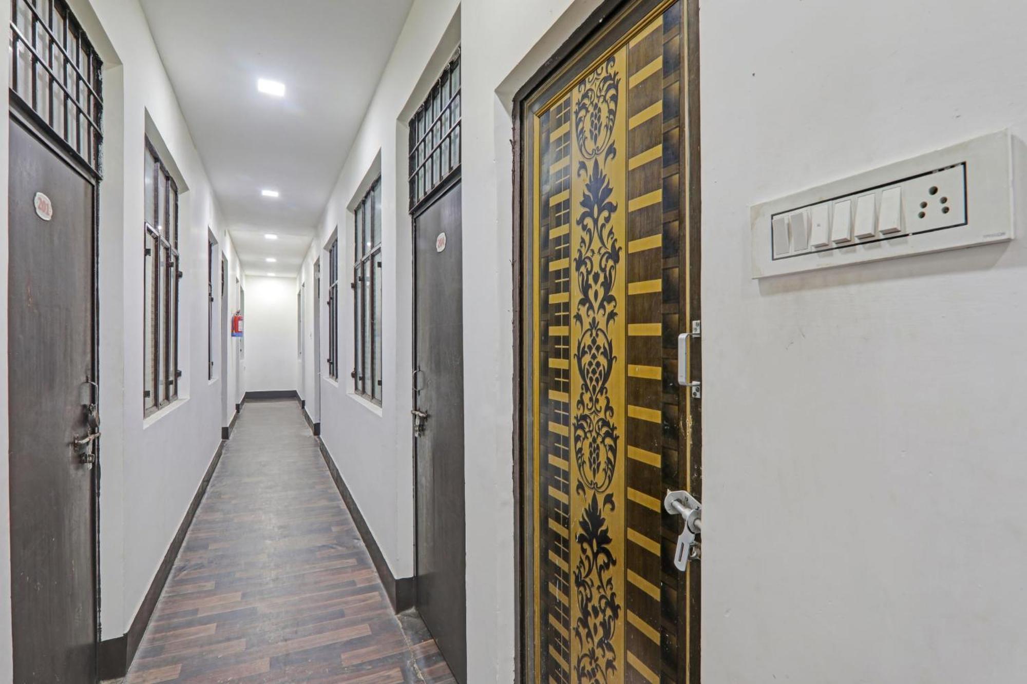 Hotel O New Pacifica Grand Near Phoenix United Lucknow Luaran gambar